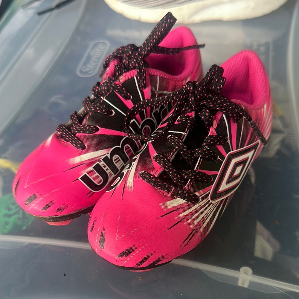 Toddler girls umbro cleats